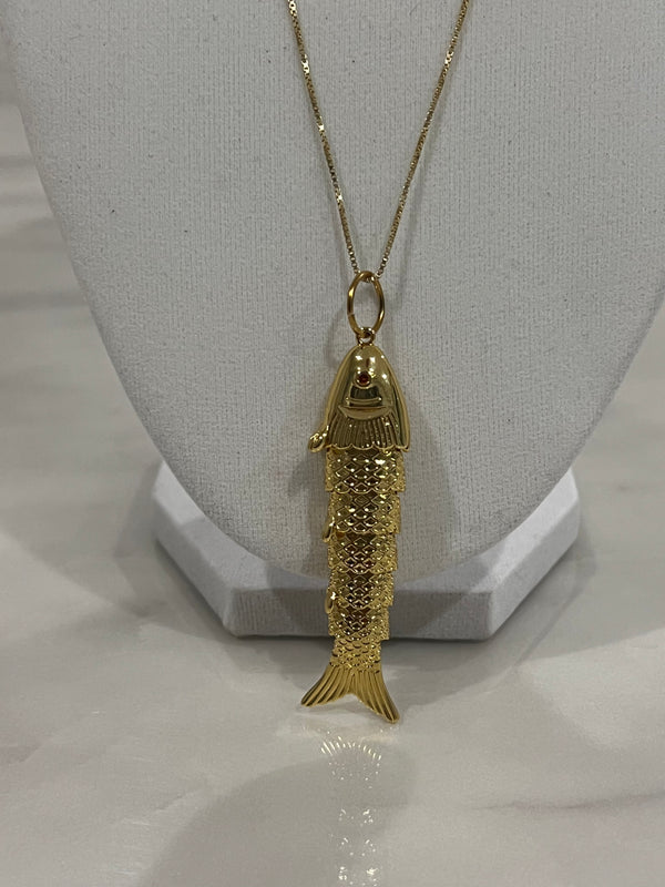 Big Fish on a Chain