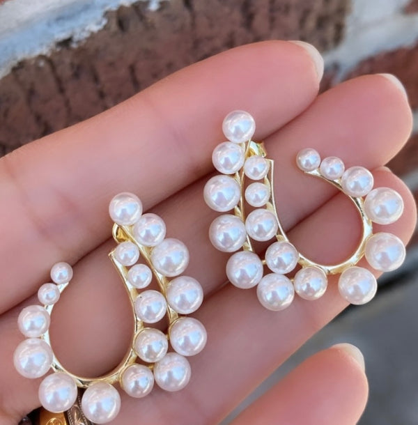 Jackie 0 Pearl Statement Stud