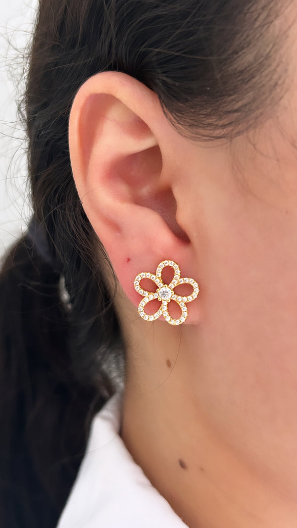 Open Flower Stud