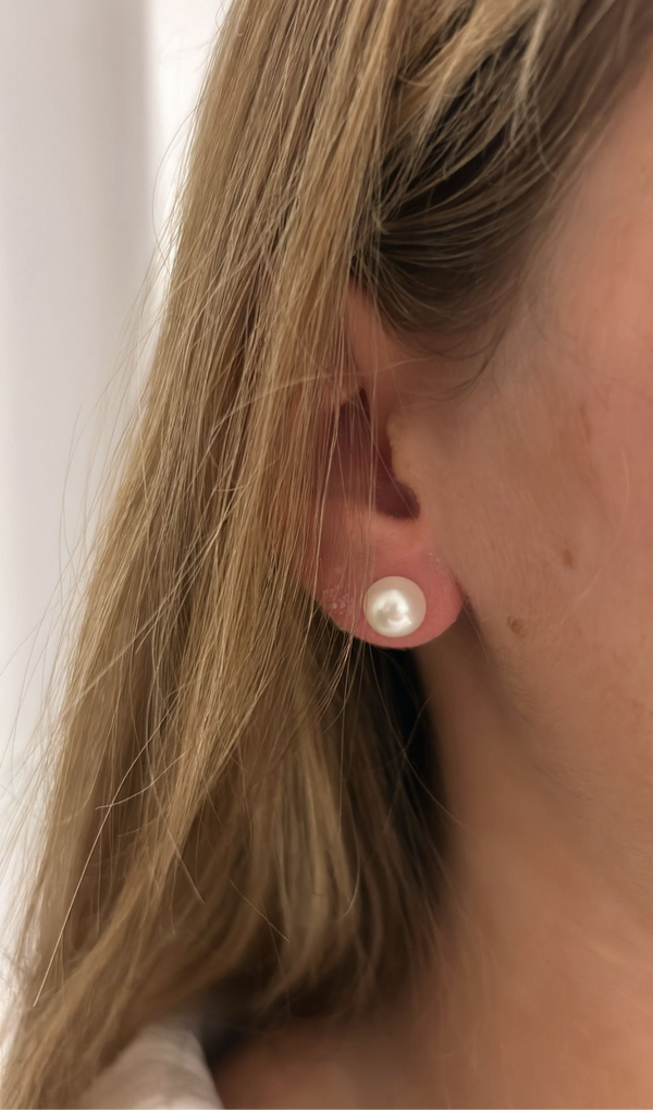 Pearl Studs